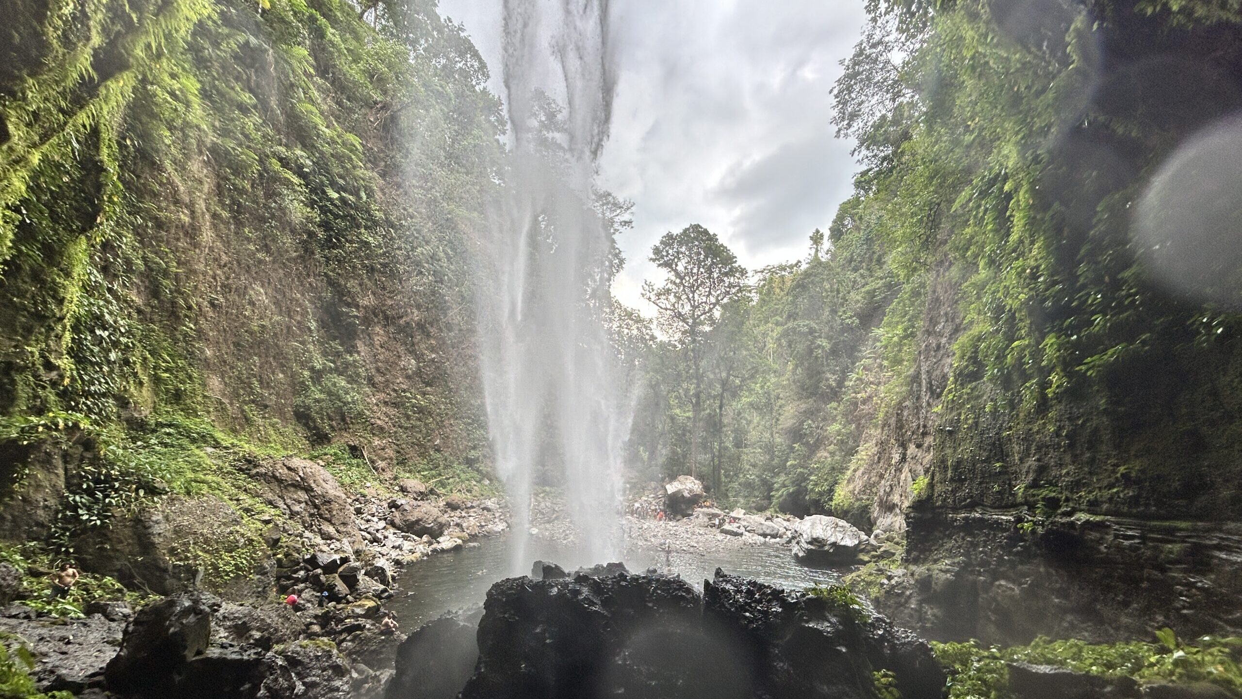 バコロドから日帰りで行ける滝を堪能！Guintubdan Falls