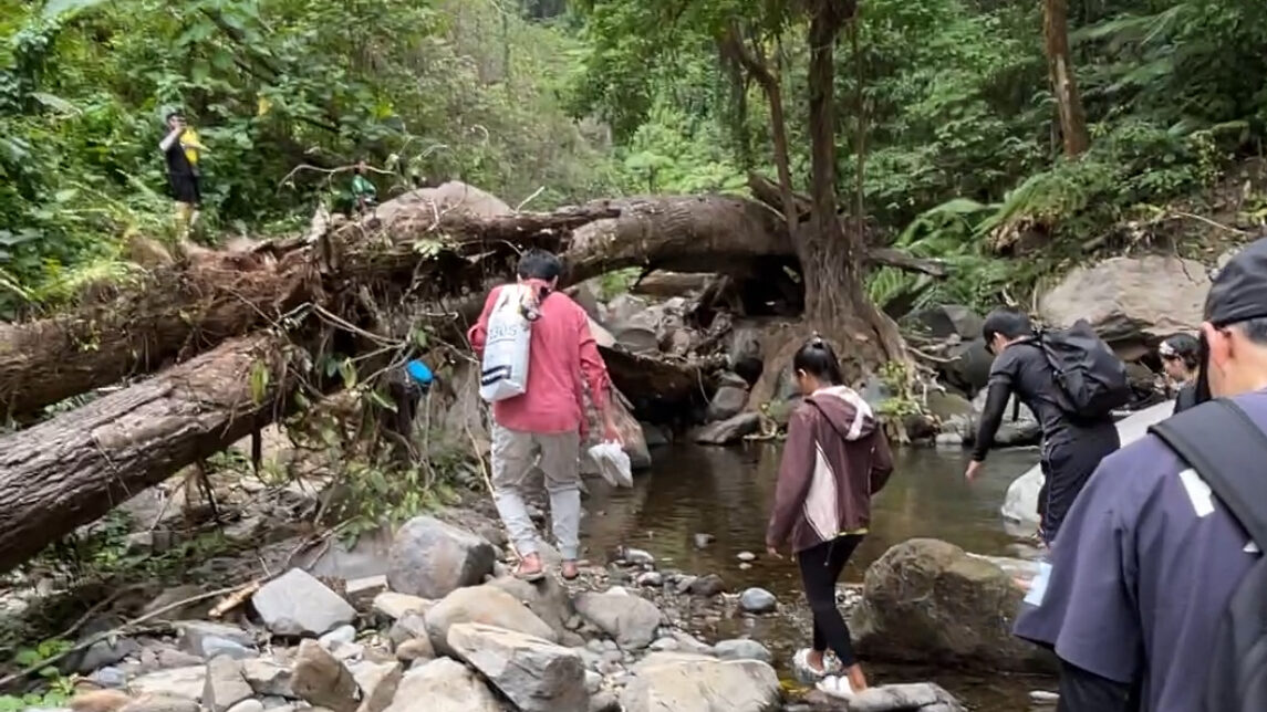 バコロドから日帰りで行ける滝を堪能！Guintubdan Falls