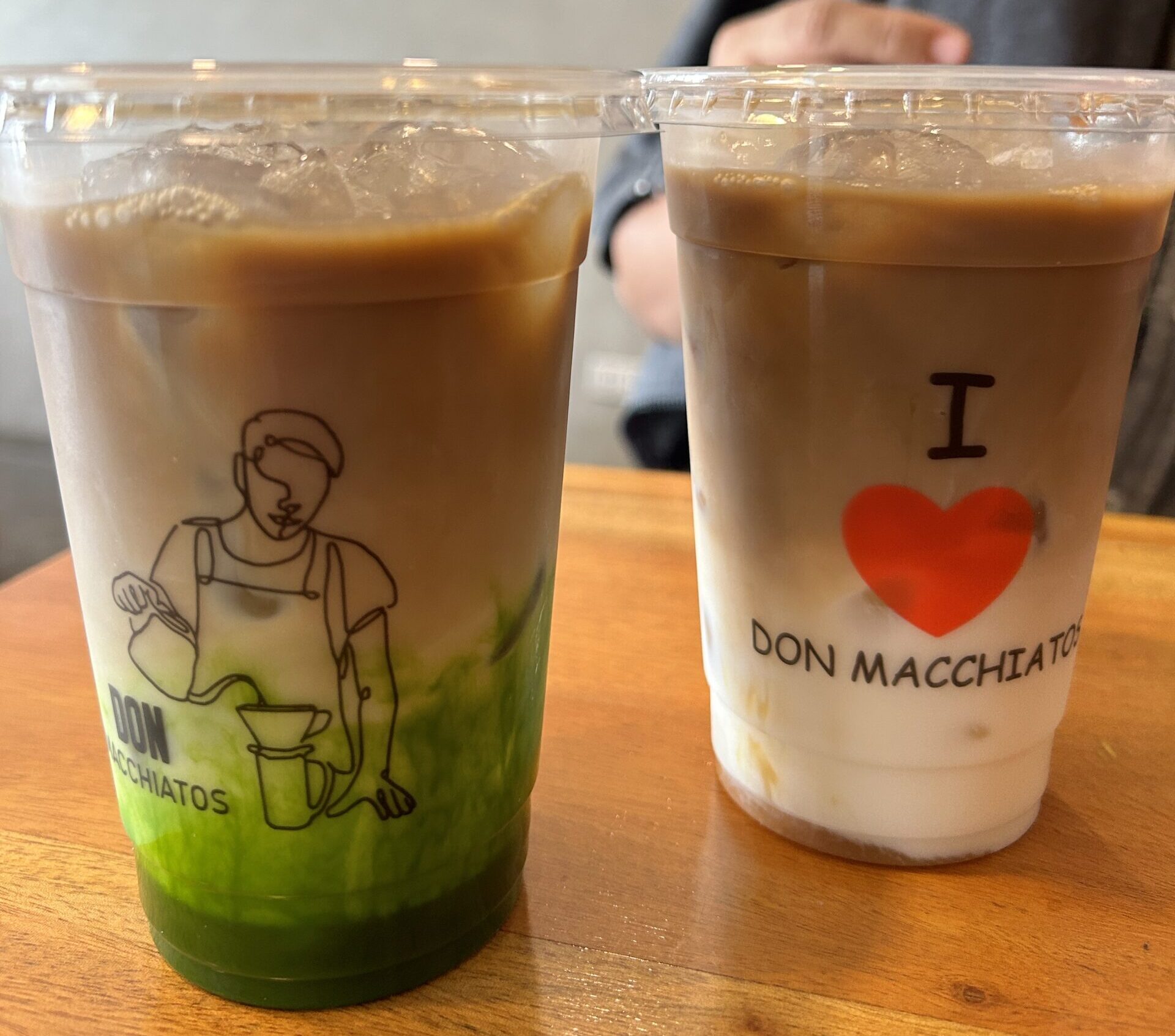 コーヒーがたった39ペソで飲める!?『Don Macchiatos』