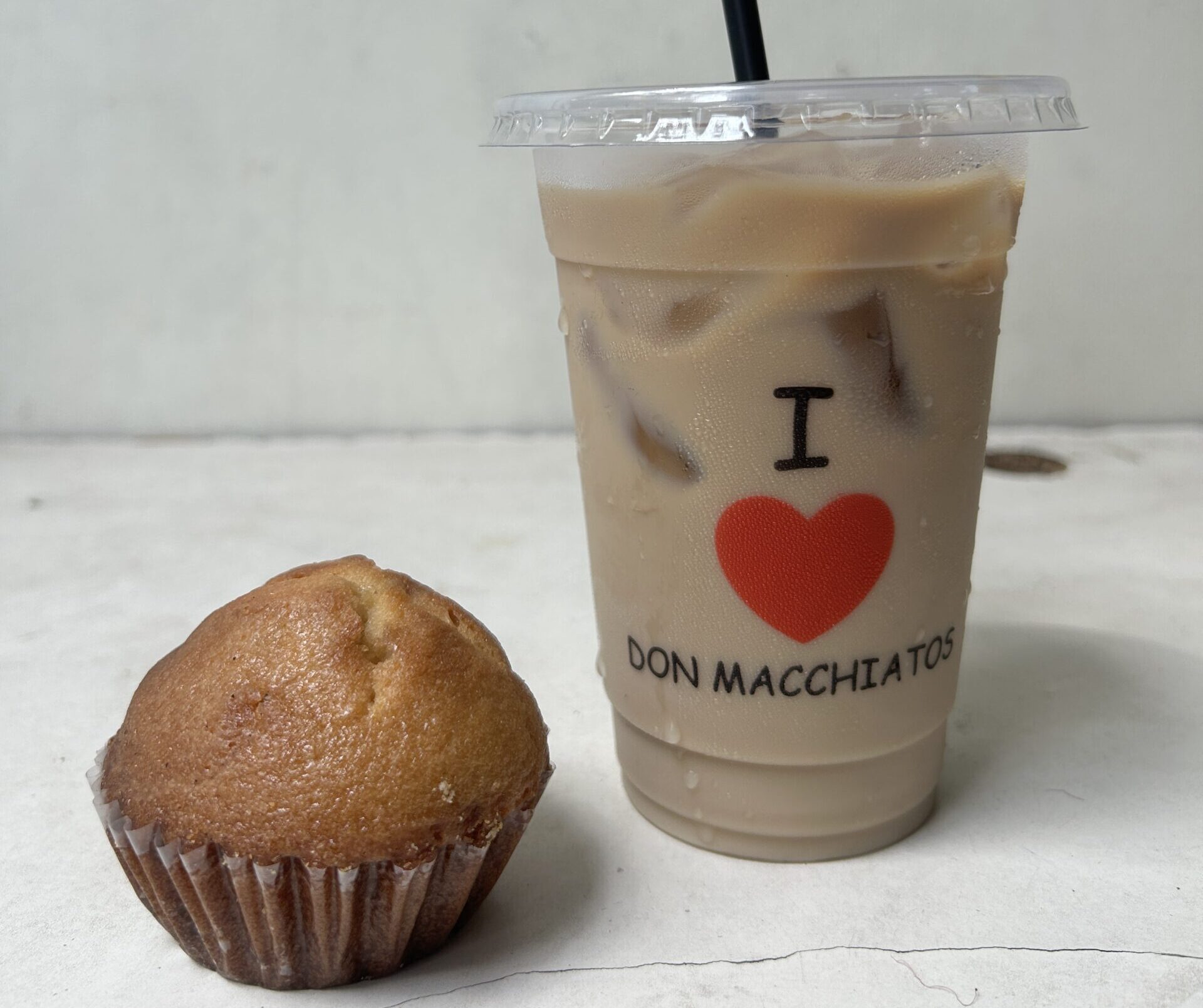 コーヒーがたった39ペソで飲める!?『Don Macchiatos』