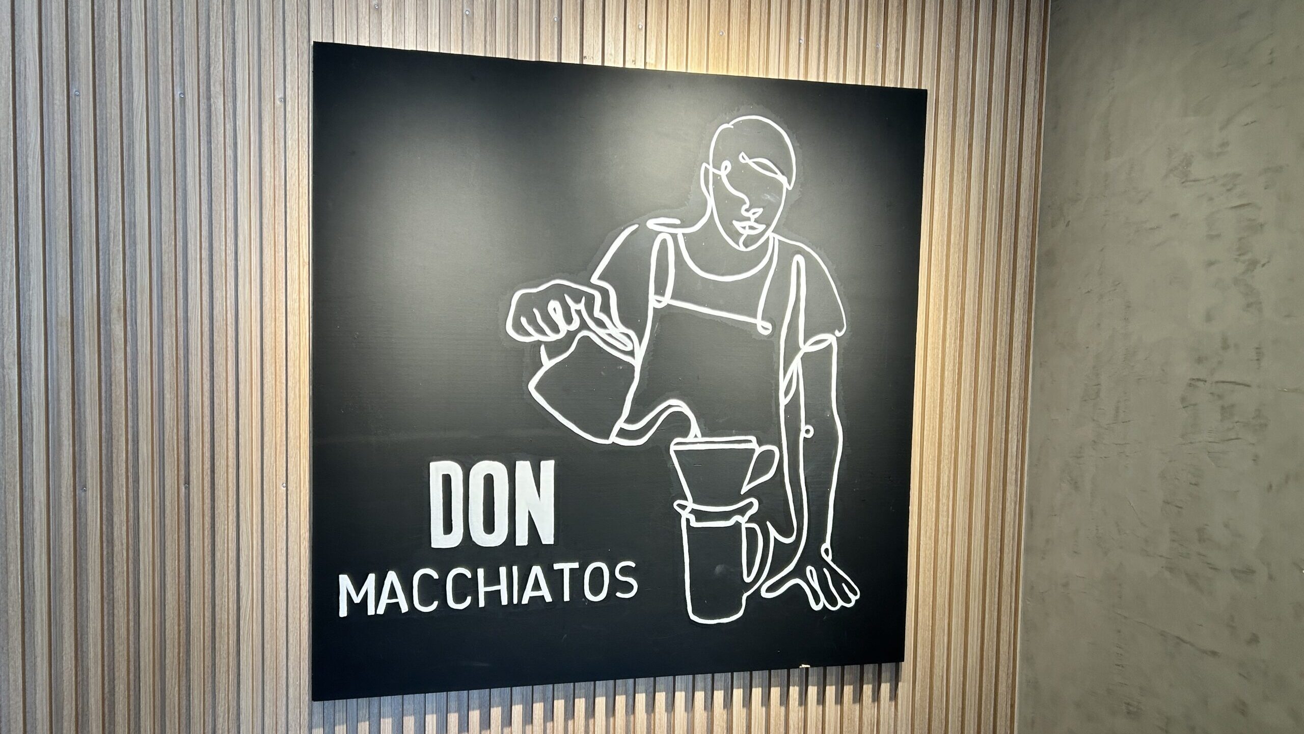 コーヒーがたった39ペソで飲める!?『Don Macchiatos』