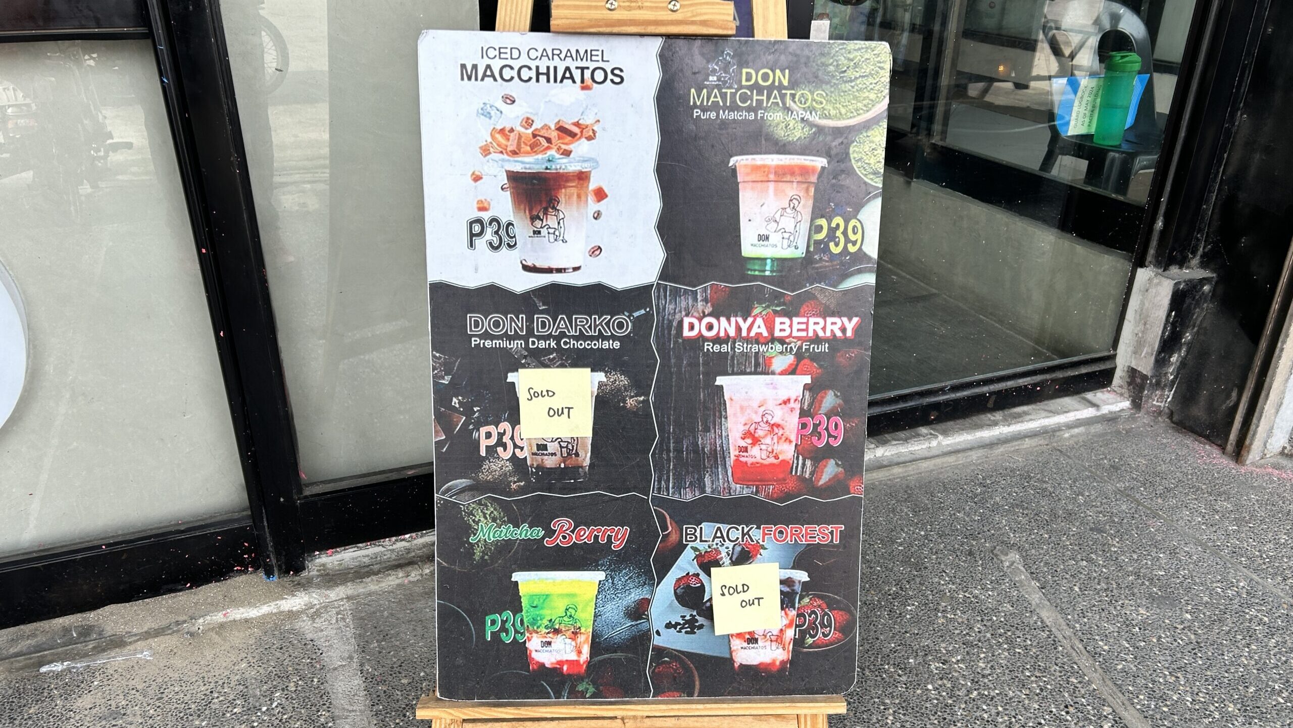 コーヒーがたった39ペソで飲める!?『Don Macchiatos』