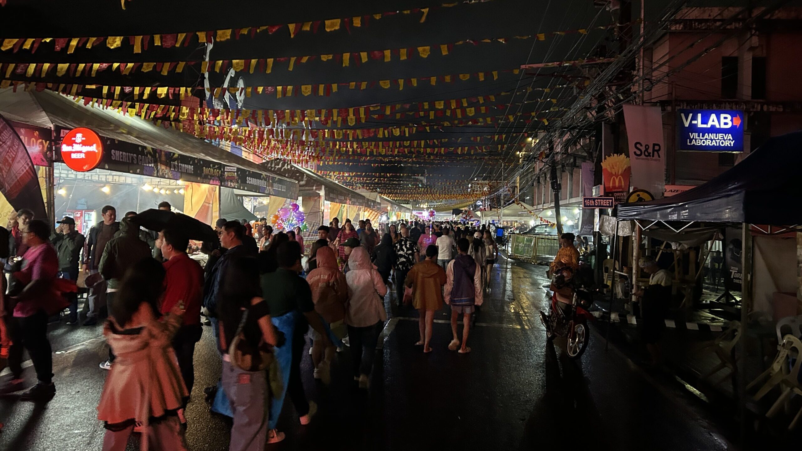 1年に1度のバコロド最大のお祭り！MASSKARA FESTIVAL