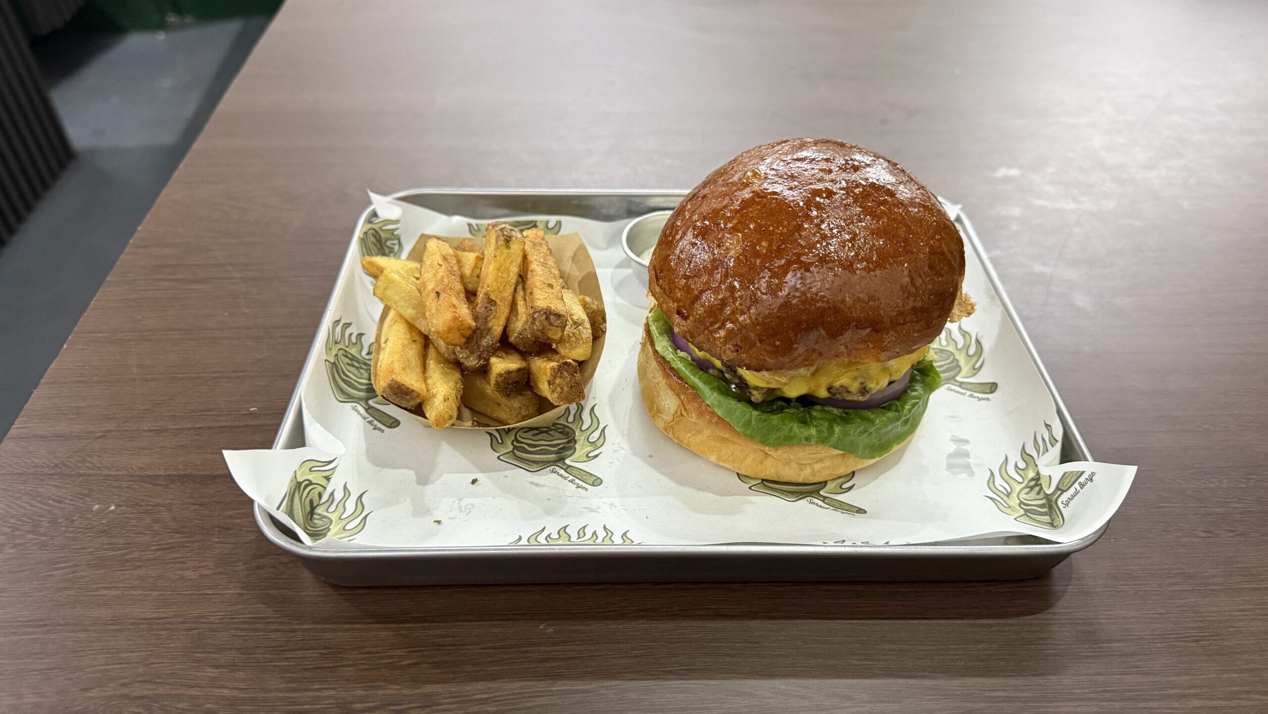【バコロドグルメ】Sprout Burgerで味わう本格バーガー体験！