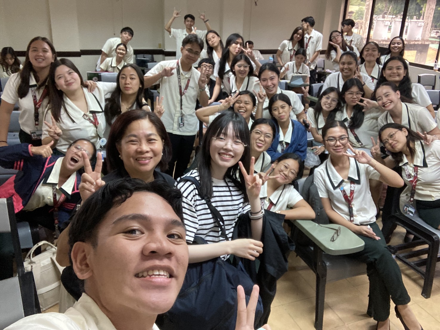 【フィリピン留学LSLC口コミ体験談】20歳 / 大学生 / ESL Regularコース / 2週間