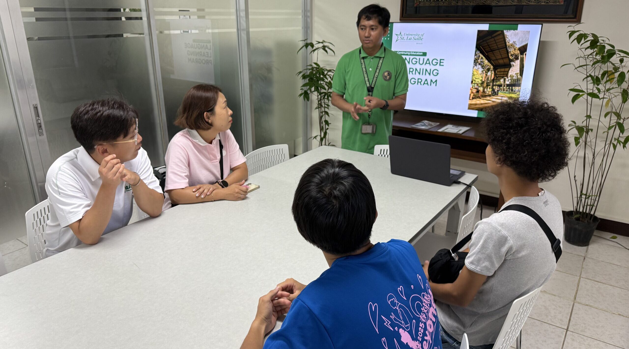 【フィリピン留学LSLC口コミ体験談】19歳 / 大学生 / ESL Regularコース / 12週間