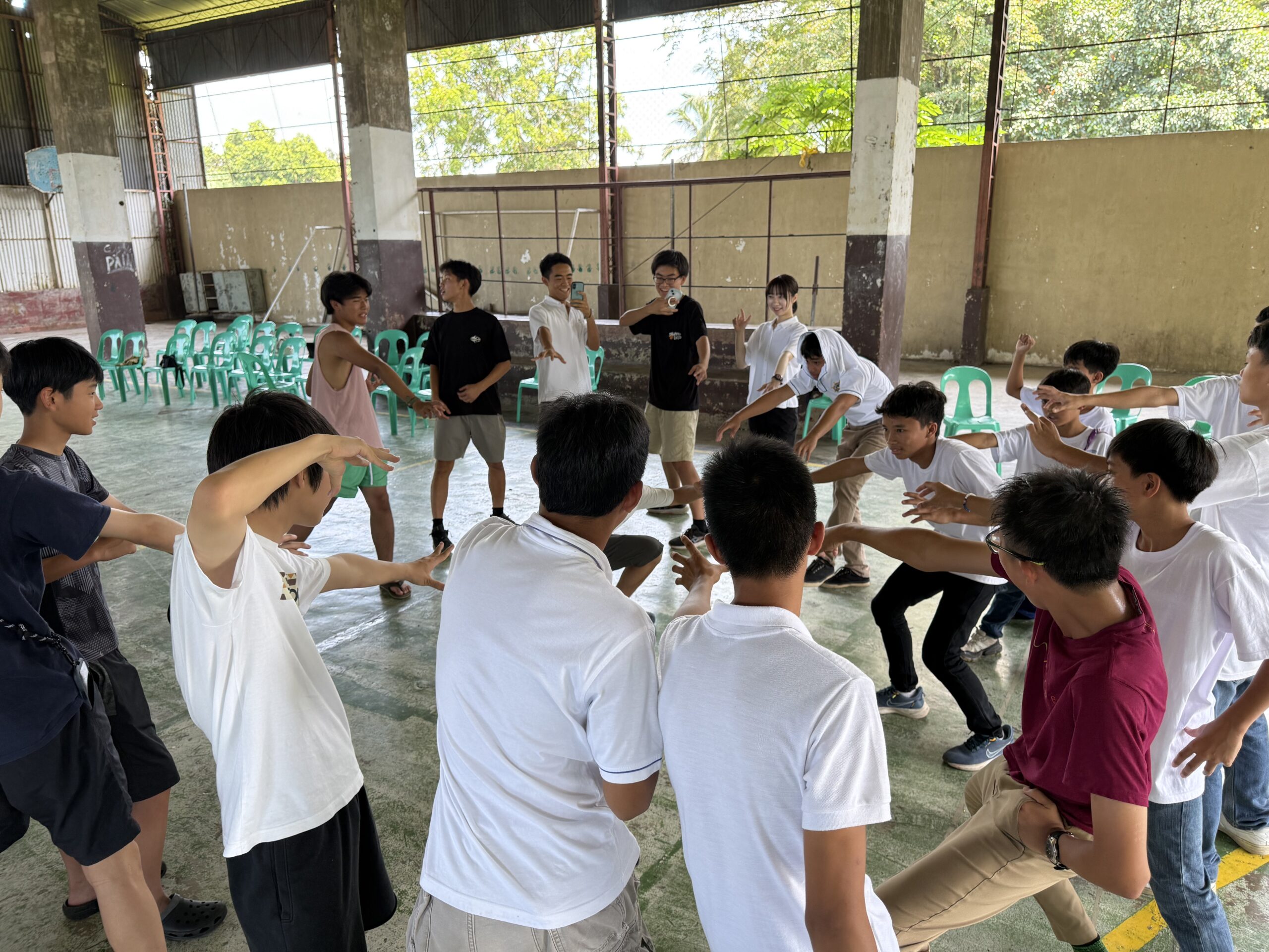 【履歴書に書ける体験】現地の大学生バディ&全国の仲間と創る、本気の海外大学プログラム2週間・4週間