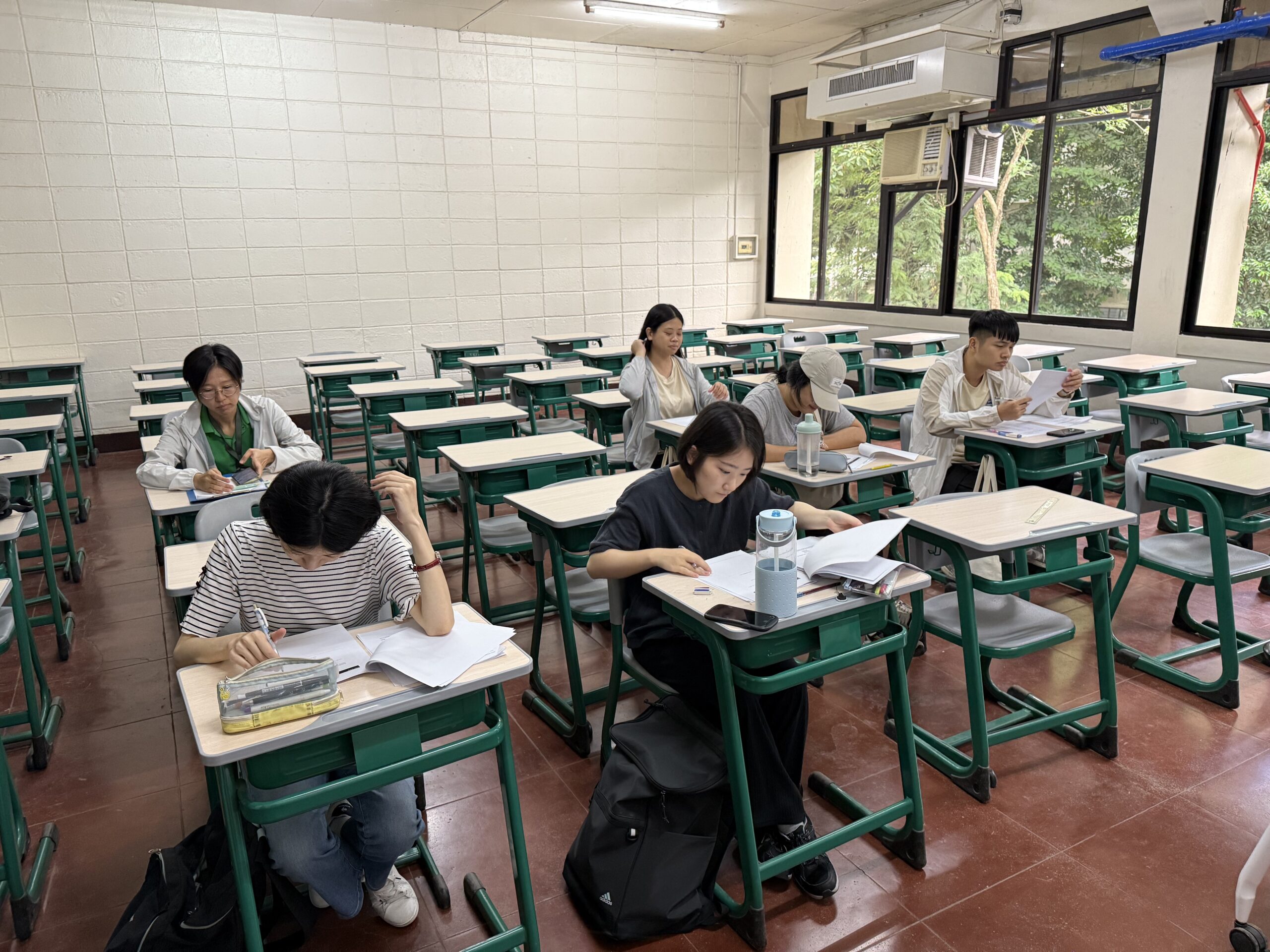 【履歴書に書ける体験】現地の大学生バディ&全国の仲間と創る、本気の海外大学プログラム2週間・4週間