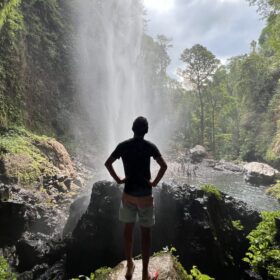 バコロドから日帰りで行ける滝を堪能！Guintubdan Falls